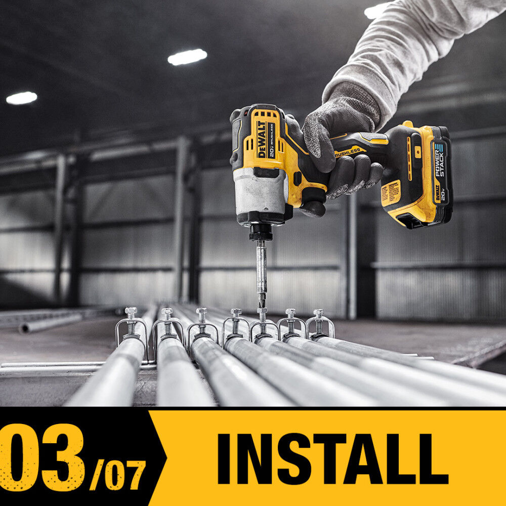 DEWALT 20V MAX XR Brushless 1-in L-Shape SDS Plus Rotary Hammer Kit, large image number 18