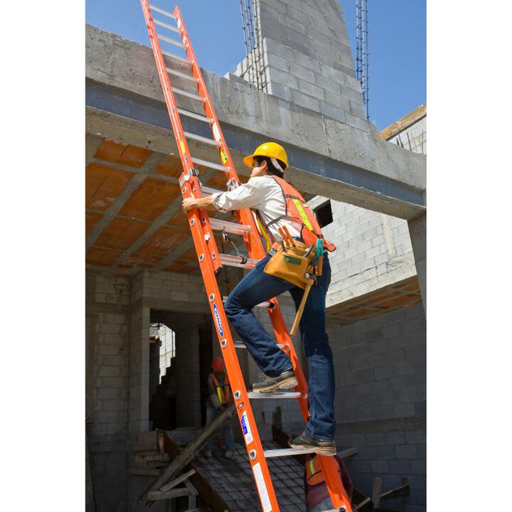 Werner 16-ft Fiberglass 300-lb Type IA Extension Ladder, large image number 14