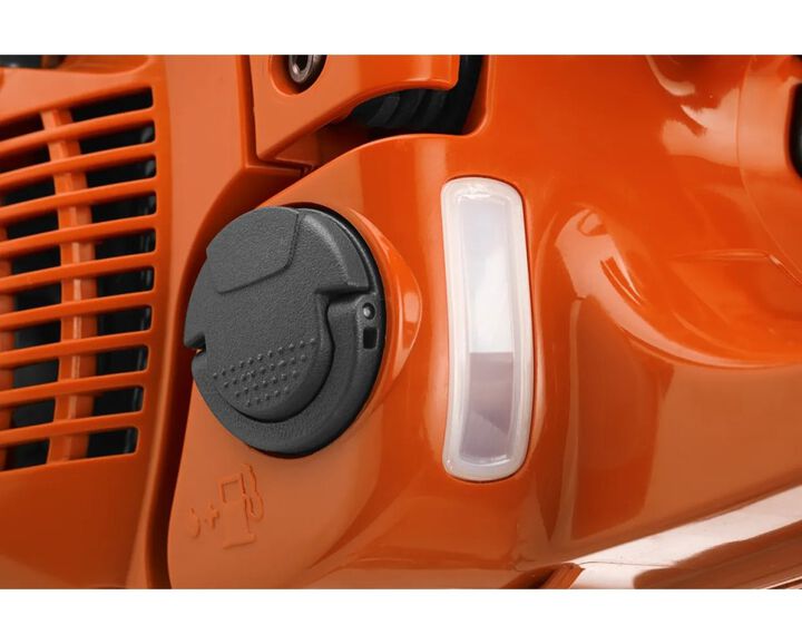 Husqvarna 565 28 Inch and C85 Chain 5HP Gas-Powered Chainsaw, large image number 7