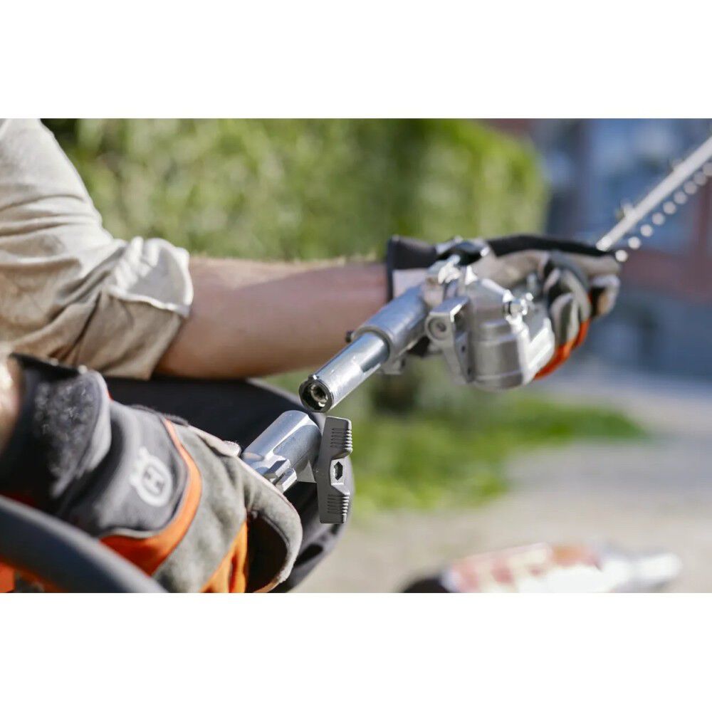 Husqvarna 20 Inch 1HP 28 cc Gasoline Detachable Shaft String Trimmer, large image number 11