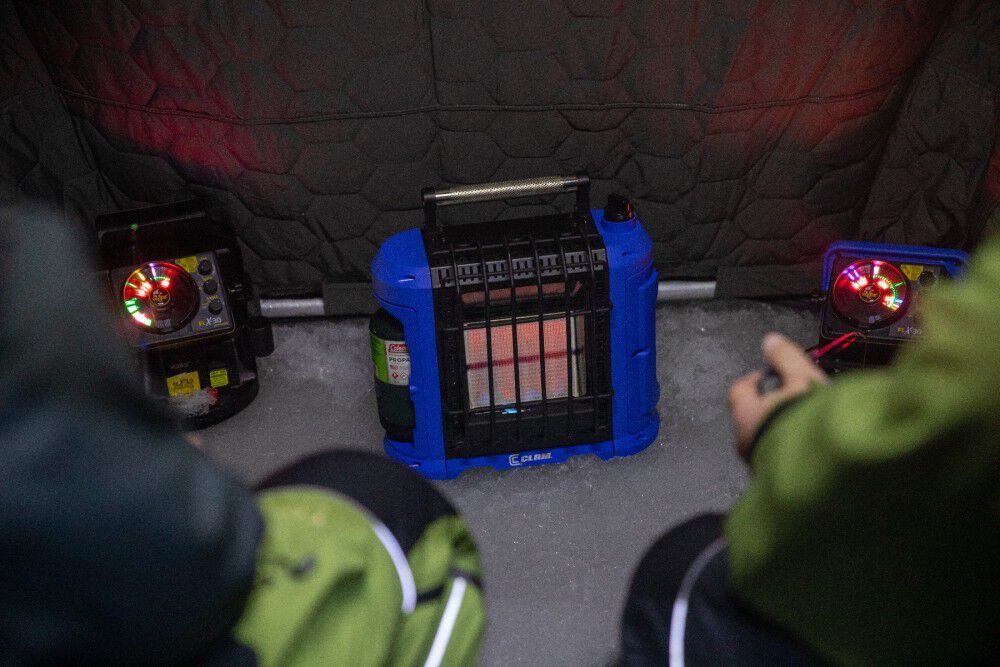 Clam Outdoors CH-10000VH 10,000 BTU Propane Power Radiant Heater - MA/Canada Version, large image number 10