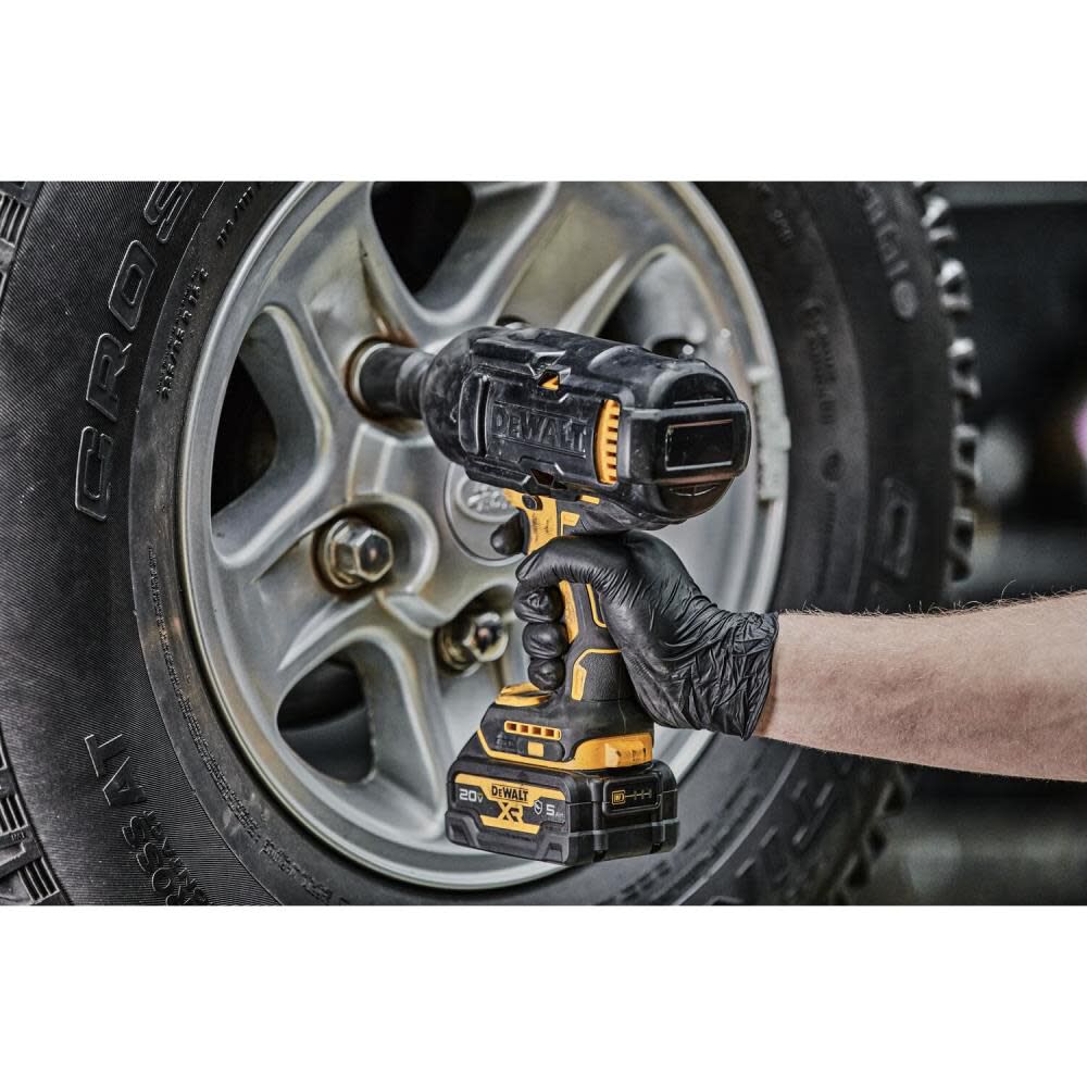 DEWALT 20V MAX XR 1/2in High Torque Impact Wrench with Hog Ring Anvil Kit, large image number 10