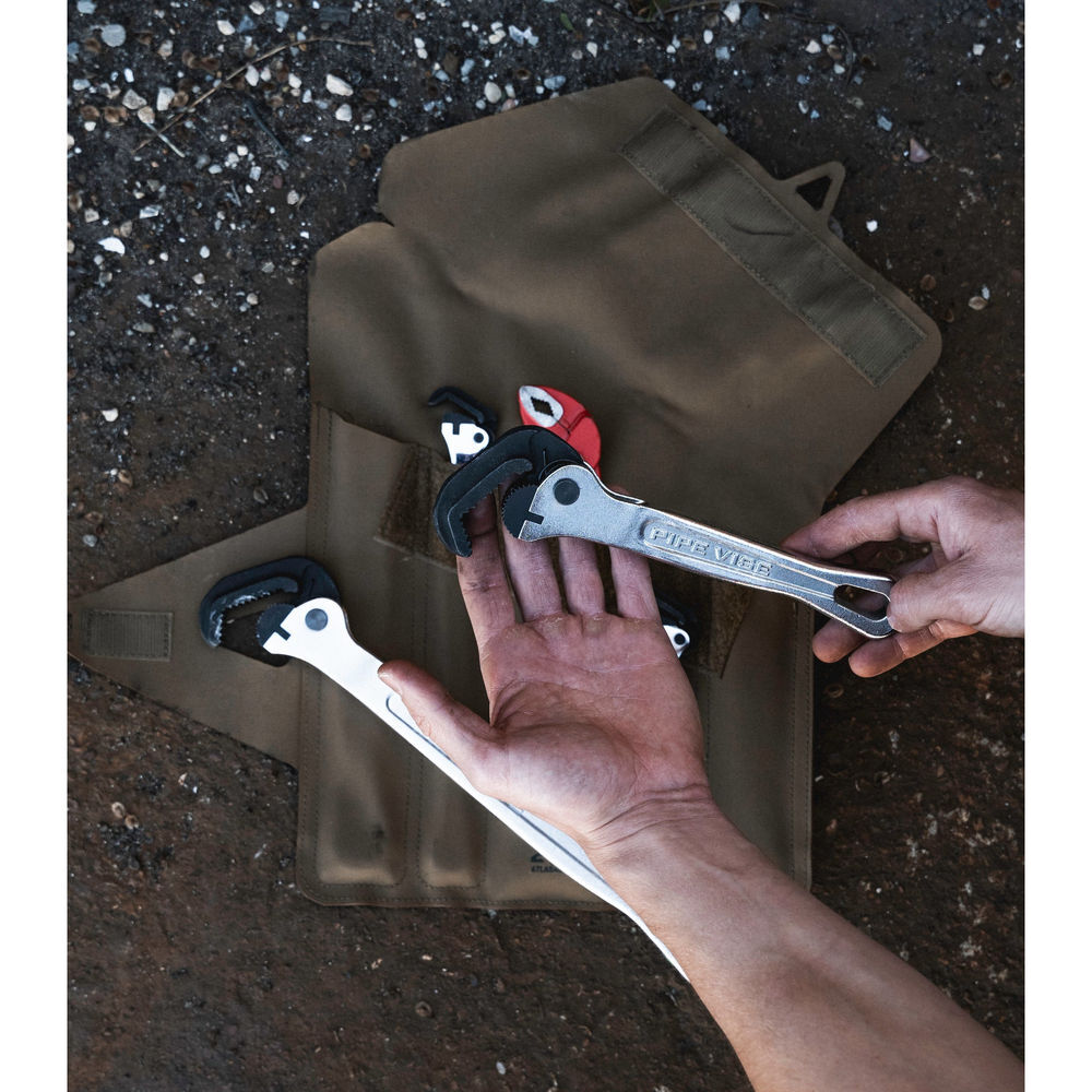 Pipe Vise TR1 Tool Roll Kit with Slim Pipe Wrench and Slim Jaw Plier Tools, large image number 3