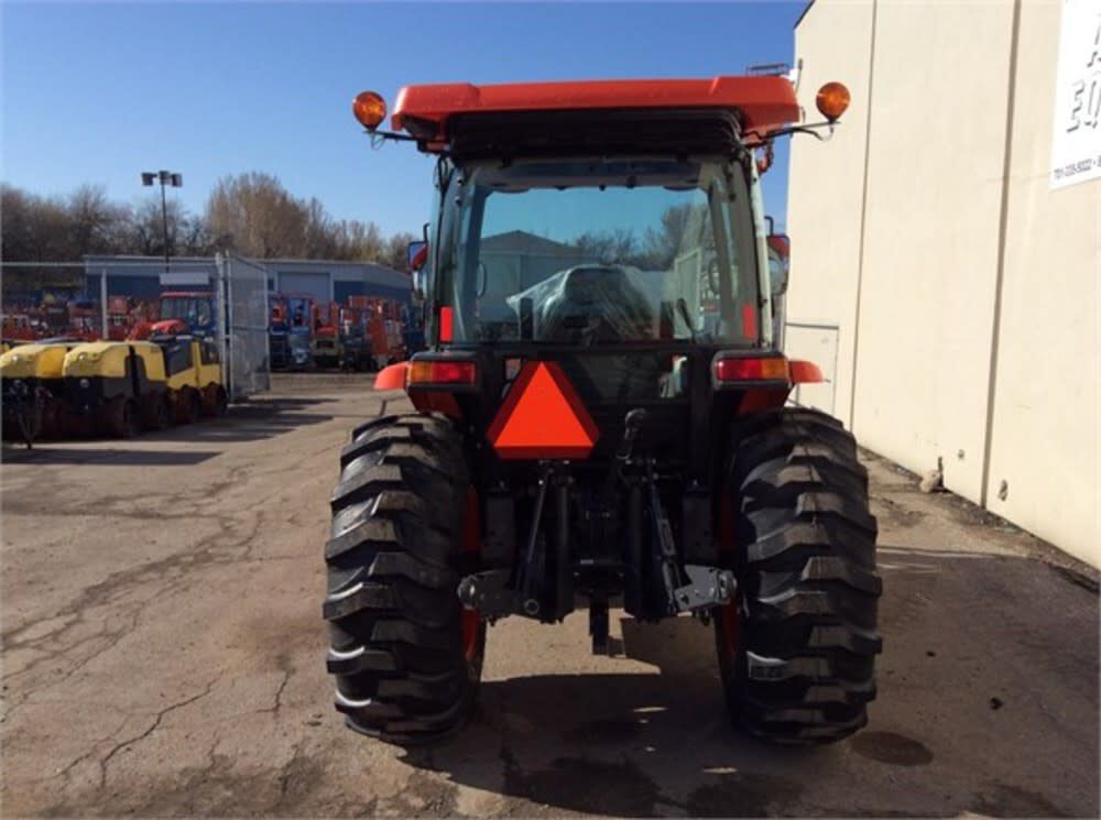 Kubota 60HP Deluxe Utility Tractor - 4WD - Cab with Heat and A/C, large image number 5