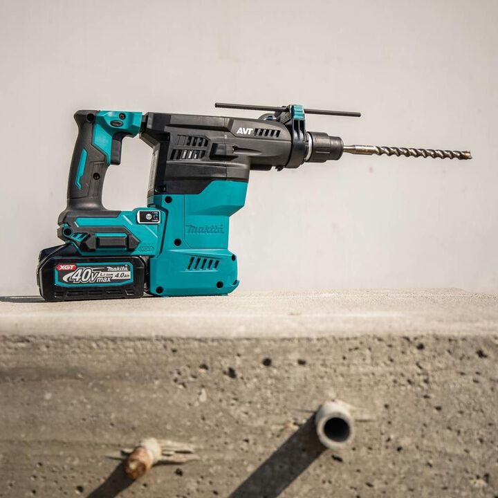 Makita 40V max XGT 1 3/16in AVT Rotary Hammer Kit, large image number 2