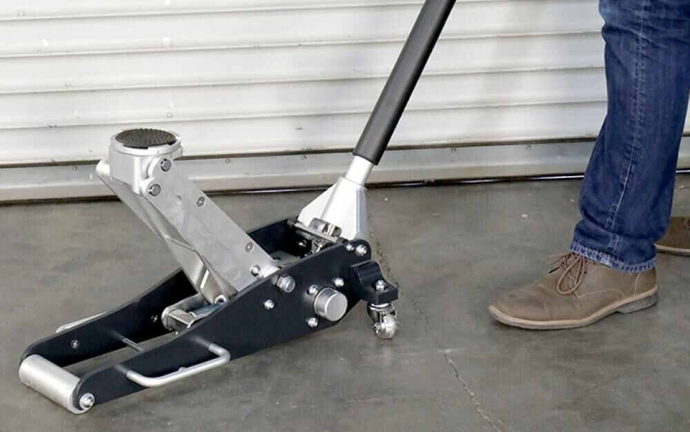 Ranger RFJ-4000AL 2 Ton Aluminum Racing Floor Jack, large image number 2