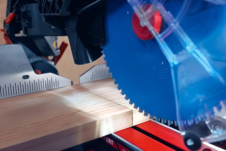 Bosch EXPERT 12 Inch Miter Saw and Gravity-Rise Saw Stand Bundle, large image number 10