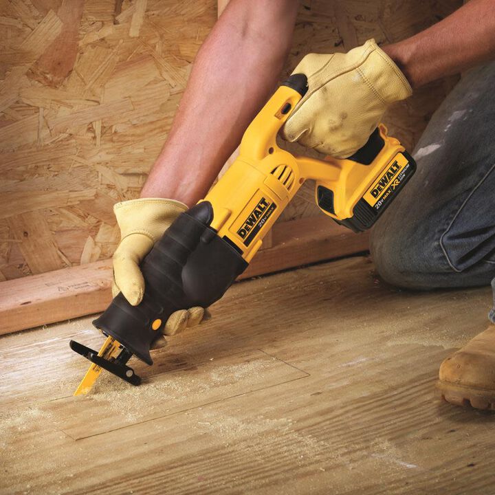 DEWALT 20V Max Li-ion Reciprocating Saw & 20V Max XR 5Ah Battery 2 Pack Bundle, large image number 7