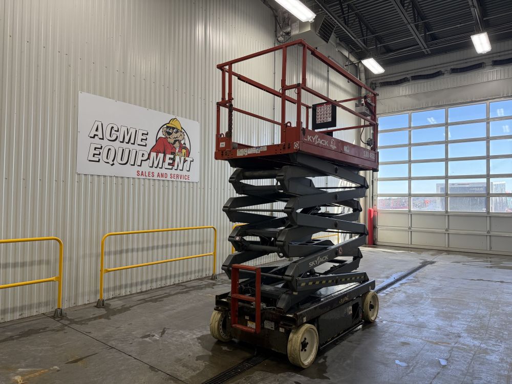 Skyjack SJIII4632 32 Ft Electric Slab Scissor Lift Used 2016, large image number 8