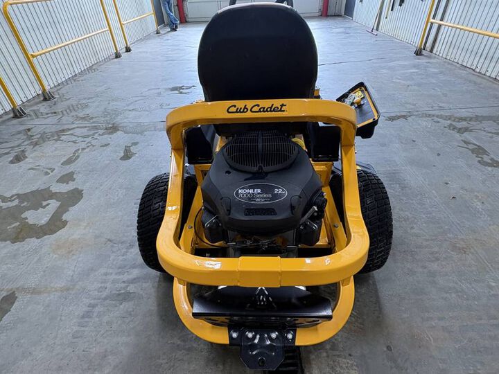 Cub Cadet ZTS1 46 Inch Zero-Turn Riding Lawn Mower Used 2022, large image number 6