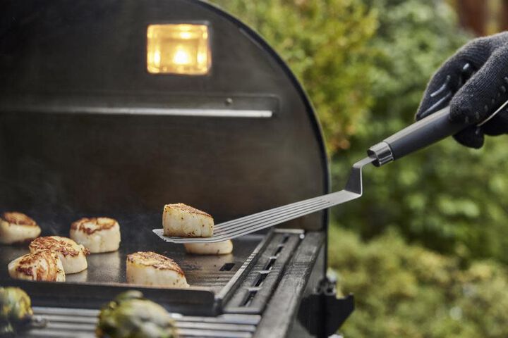 Weber Flexible Griddle Spatula, large image number 2