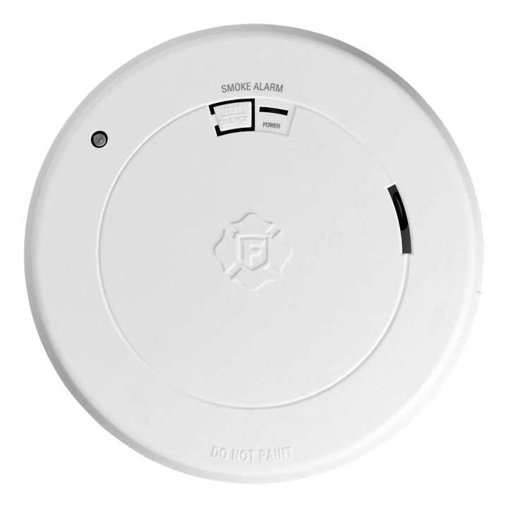 First Alert SM210L Battery Operated Smoke Alarm with Safety Path Light 1 Pack