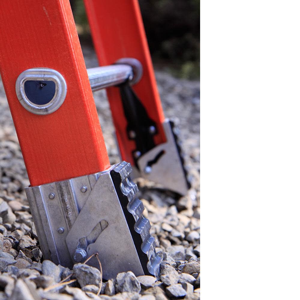 Werner Type IA Fiberglass Straight Ladder, large image number 6