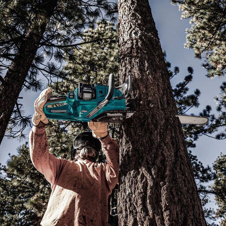 Makita 40V Max XGT 8.0Ah Brushless Cordless 20 Inch Chain Saw Kit, large image number 15