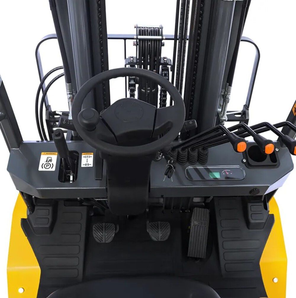 Castle Equipment 5500 Lb Liquid Propane Gas Powered Mast Forklift, large image number 2
