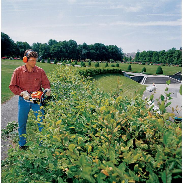 Stihl HS 45 18 Inch Gas Powered Hedge Trimmer, large image number 5