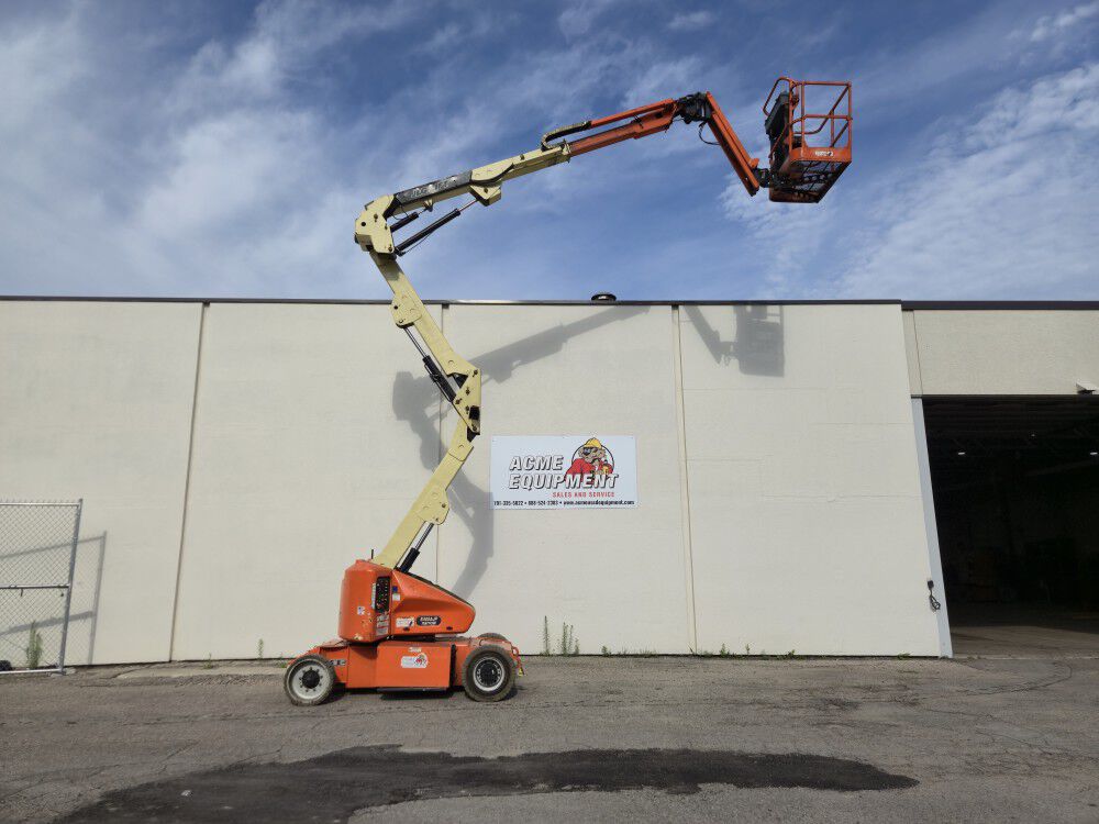 JLG E400AJPN 40 Ft Electric Articulating Boom Lift Used 2015, large image number 2
