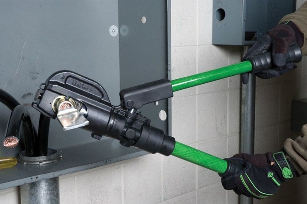 Greenlee 12-Ton Hydraulic Crimping Tool, 1.4 Inch (32 mm) Opening, large image number 2