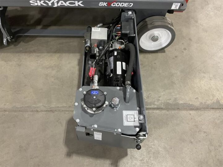 Skyjack 19' 500 lbs DC Electric Scissor Lift with E-Drive, large image number 18