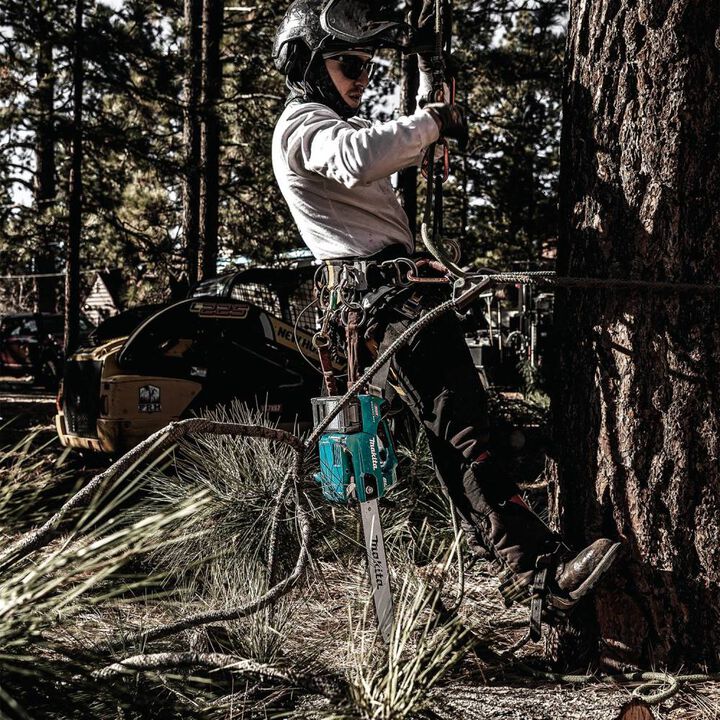 Makita 40V max XGT Cordless 14in Top Handle Chain Saw Kit, large image number 16