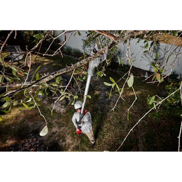 Milwaukee M18 Brushless Telescoping Pole Pruning Shears Kit, large image number 10