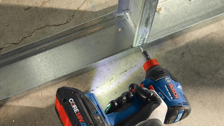 Bosch 18V Freak 1/4in & 1/2in Impact Driver Kit, large image number 5