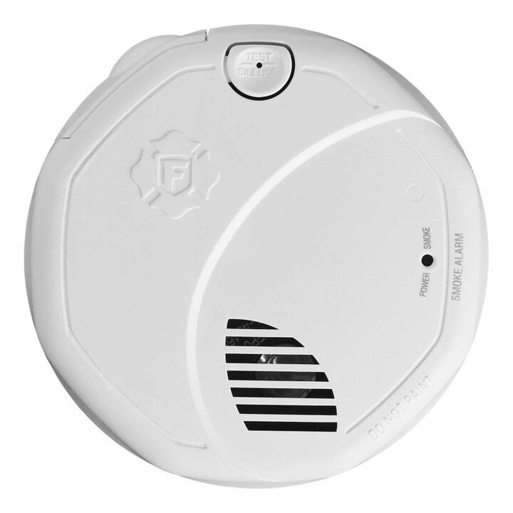 First Alert SM500V Interconnect Battery Operated Smoke Alarm with Voice Alerts