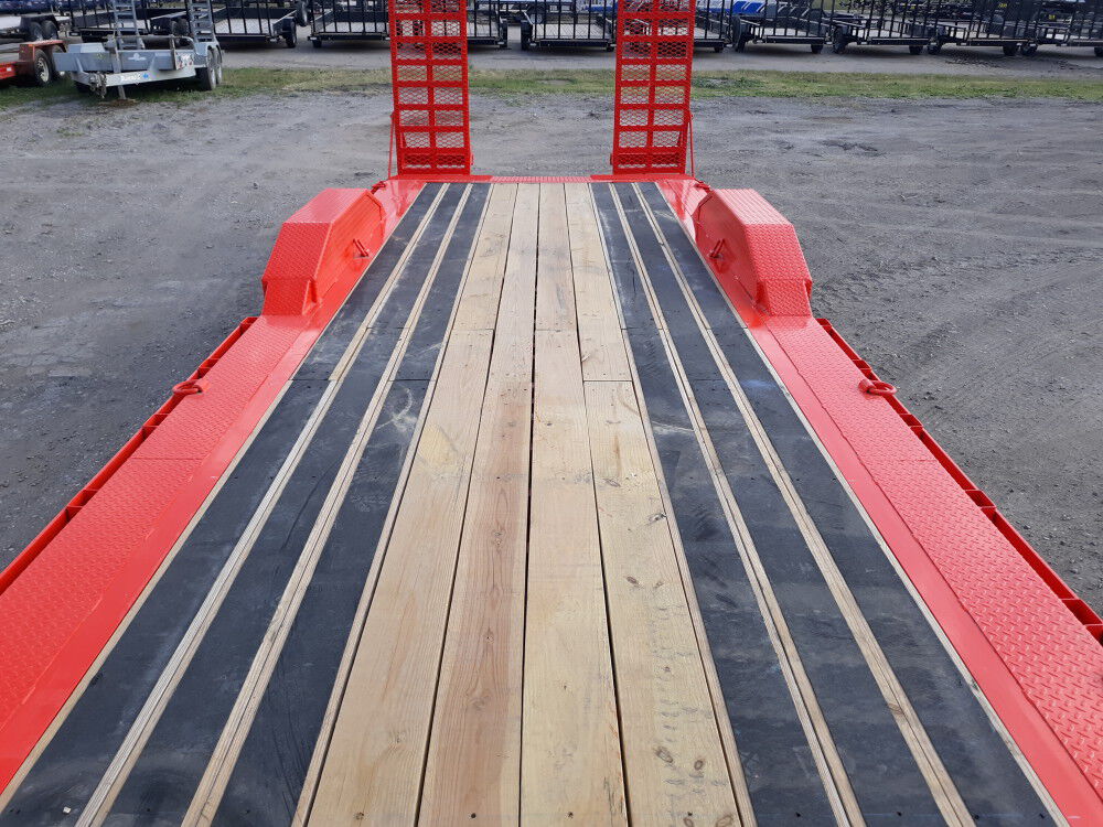 Diamond C LPX208L 28 Ft. Low Profile 18000 Lbs Gooseneck Trailer, large image number 15