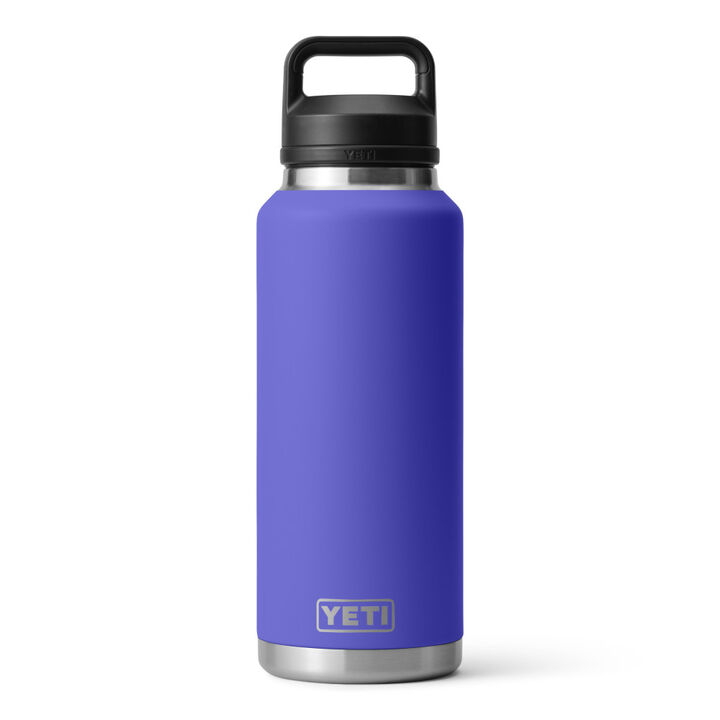 YETI 46oz Rambler Water Bottle with Chug Cap