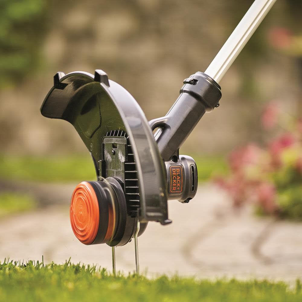 Black and Decker 40V MAX Cordless String Trimmer & Sweeper Combo Kit (LCC340C), large image number 3