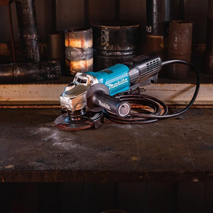 Makita 4-1/2 in SJS II High-Power Angle Grinder Paddle Switch, large image number 2