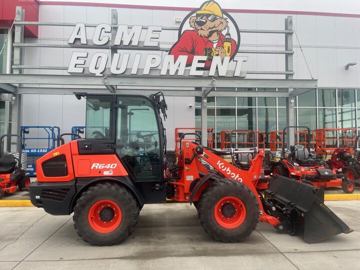 Kubota R640R3 64HP Gasoline-Powered Wheel Loader - Used 2022, large image number 4