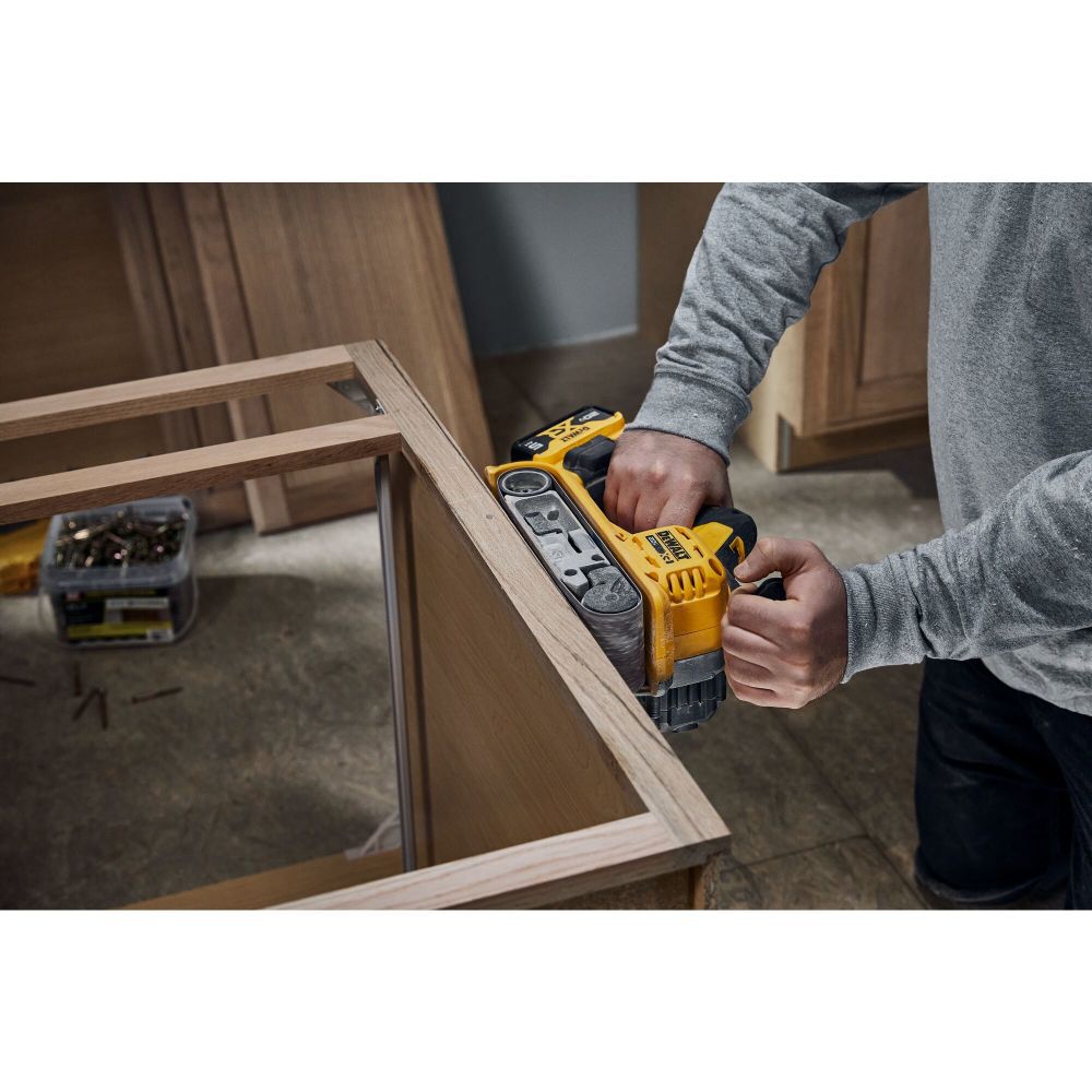 DEWALT XR 20V MAX 3 in x 21 in Belt Sander (Bare Tool), large image number 4