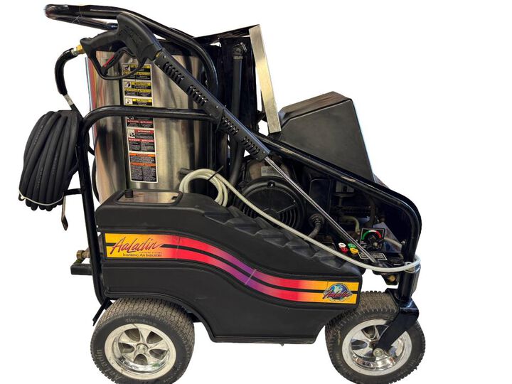 Aaladin Cleaning Systems 14-530SCHE 230V 3000 PSI Hot Water Pressure Washer Used