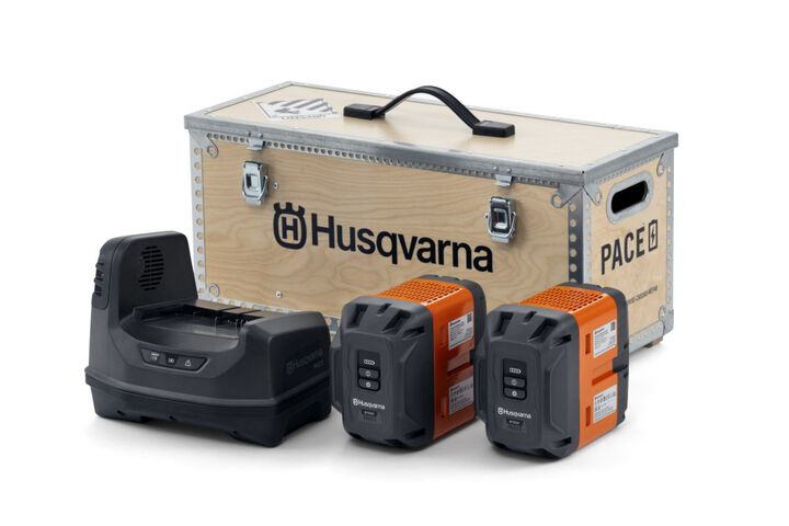 Husqvarna Construction PACE PRO B750X 93.6V 8Ah Battery with C1800X Charger Kit