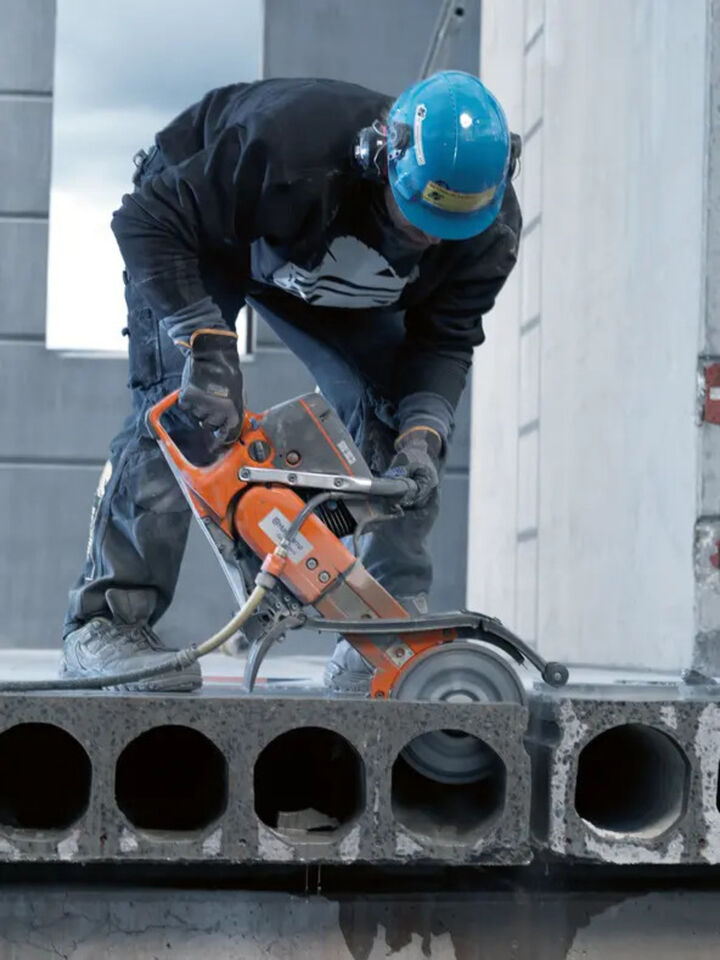Husqvarna Construction K760 II Cut-N-Brake Gas Power Cutter Body Only, large image number 4