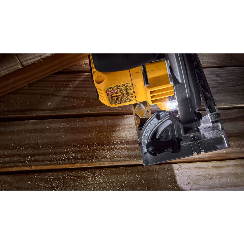 DEWALT Xtreme 12V Max 5-3/8 in Brushless Cordless Circular Saw Kit, large image number 11