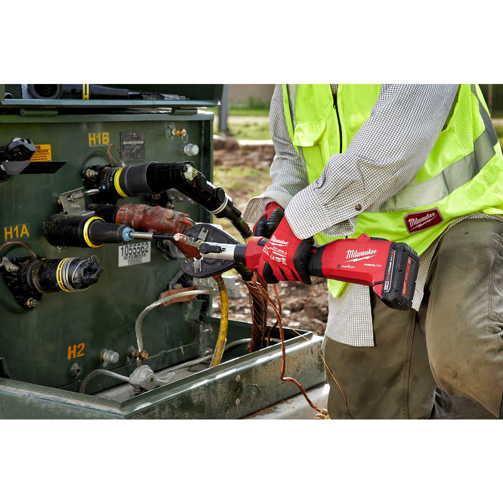 Milwaukee M18 FORCE LOGIC 6 Ton Linear Utility Crimper with BG-D3 Jaw and Cutting Jaws, large image number 9