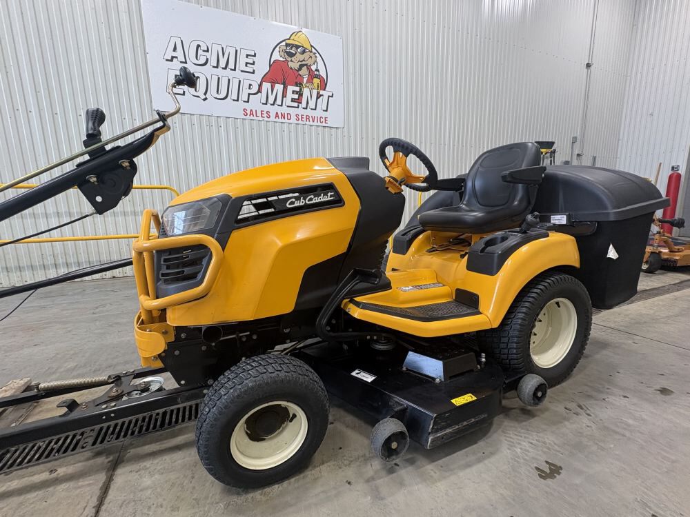 Cub Cadet XT3 GSX 48 Inch 25HP Riding Mower Used 2018, large image number 4