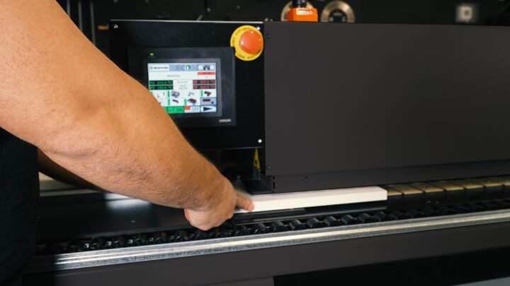 Maksiwa International 220V 1-Ph 18 Ft./Minute Corner Rounding Automatic Edgebander, large image number 9
