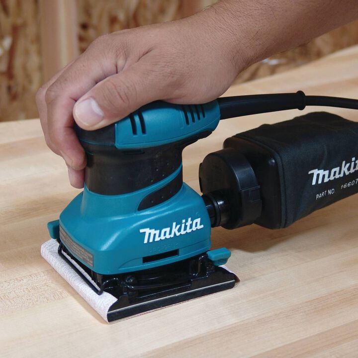 Makita 1/4 In. Sheet Finishing Sander with Case, large image number 1