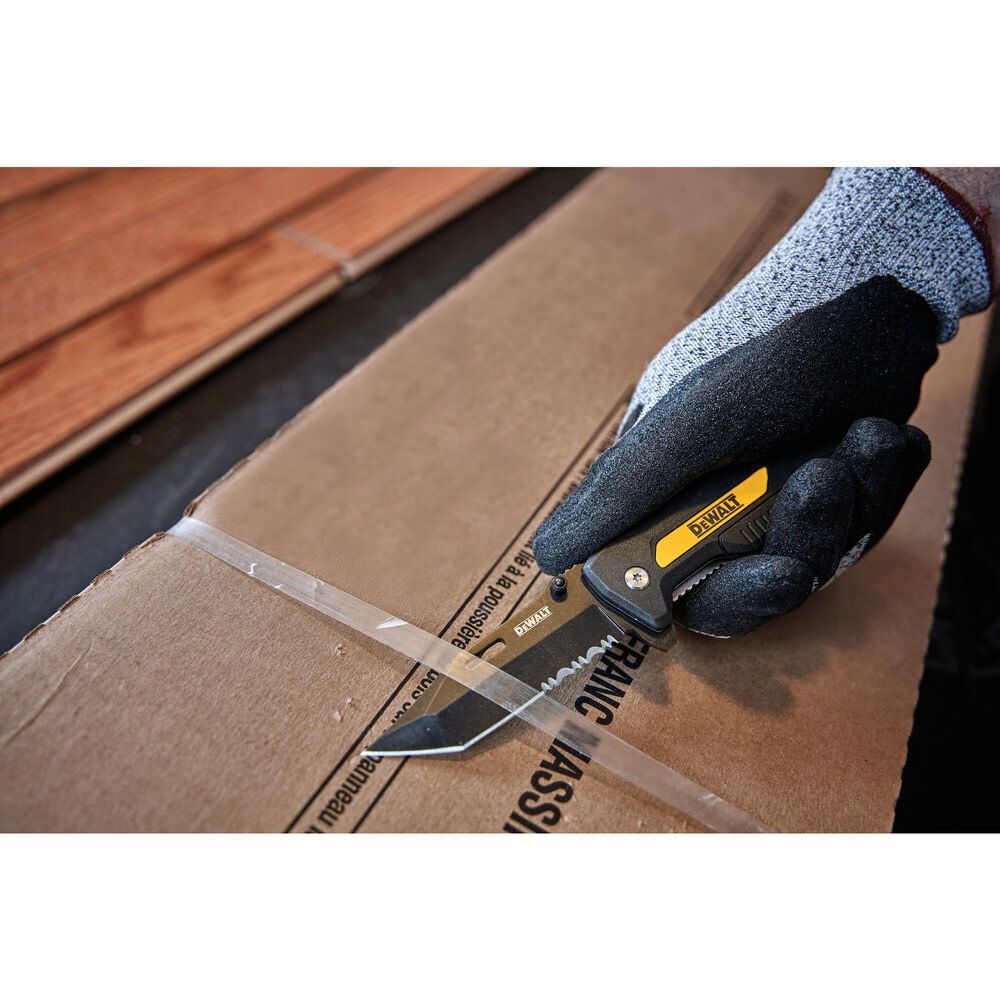 DEWALT Pocket Knife W/Ball-Bearing Assist & Utility Knife Set Bundle, large image number 18