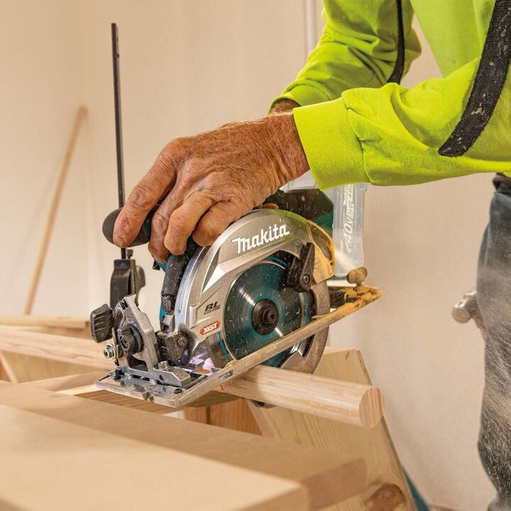 Makita 40V max XGT 6-1/2 in Circular Saw, AWS Capable Cordless (Bare Tool), large image number 8