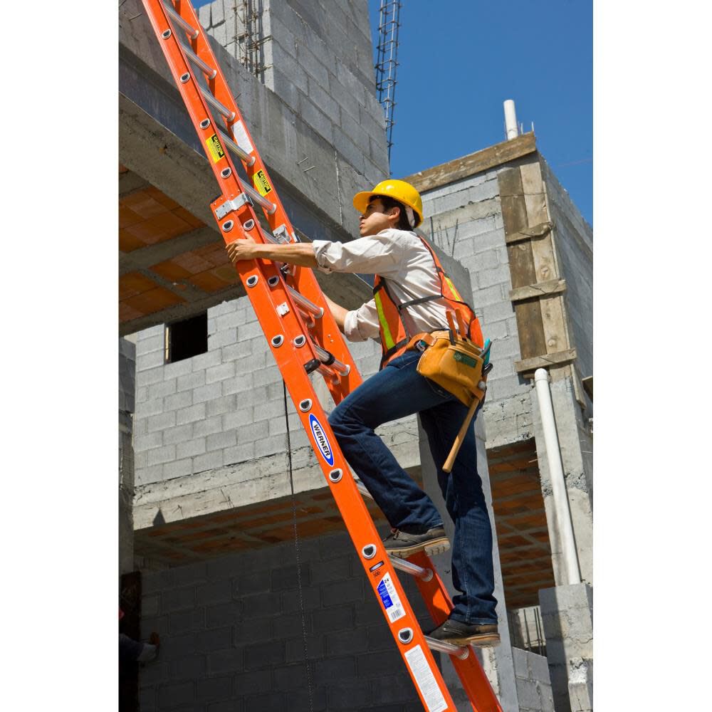 Werner 36-ft Fiberglass 300-lb Type IA Extension Ladder, large image number 18