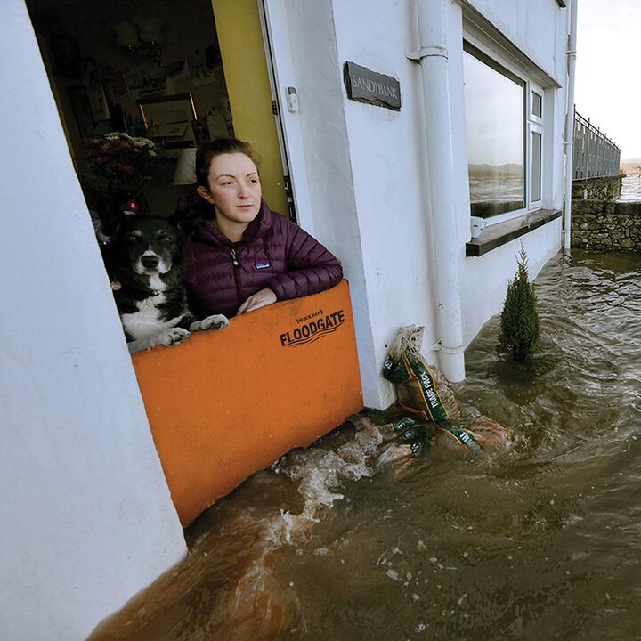 Quick Dam Expanding Doorway Flood Barrier Fits 30 in. to 35 in., large image number 3