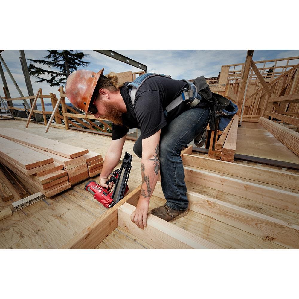 Milwaukee M18 FUEL 30 Degree Framing Nailer Kit & Extended Capacity Magazine, large image number 25