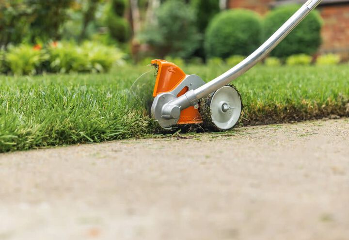 Stihl FCA 135 Curved Shaft Cordless Lawn Edger (Bare Tool), large image number 2