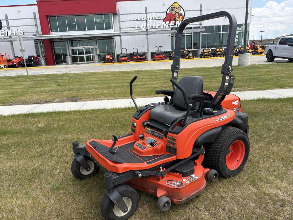 Kubota ZG222 48 Inch Gas Zero-Turn Lawn Mower Used 2016, large image number 18