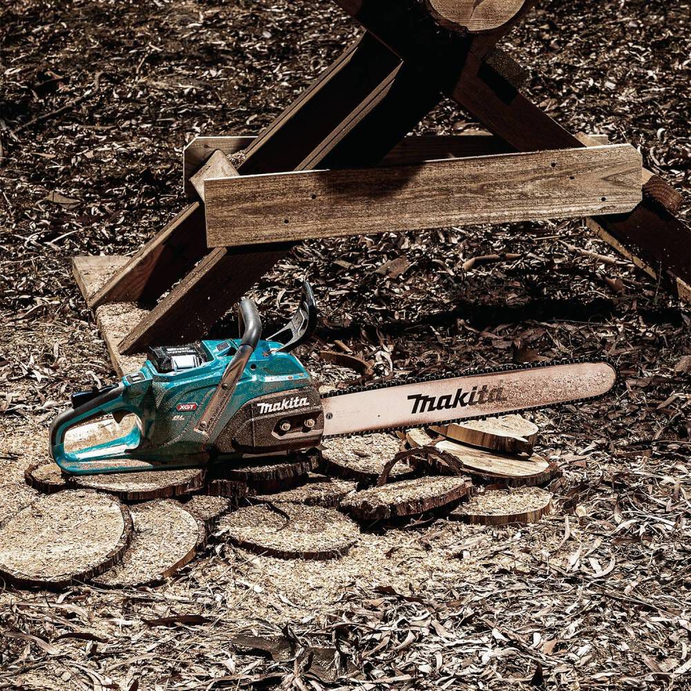 Makita 40V Max XGT 8.0Ah Brushless Cordless 20 Inch Chain Saw Kit, large image number 3