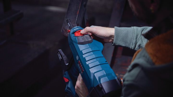 Bosch 18V Concrete Nailer Kit, Reconditioned, large image number 11